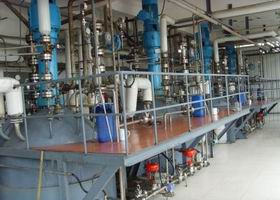 不飽和樹脂反應(yīng)釜、不飽和聚酯反應(yīng)釜 酚醛樹脂反應(yīng)釜 樹脂反應(yīng)釜 