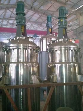 蒸汽加熱反應(yīng)釜、導(dǎo)熱油循環(huán)加熱反應(yīng)釜 