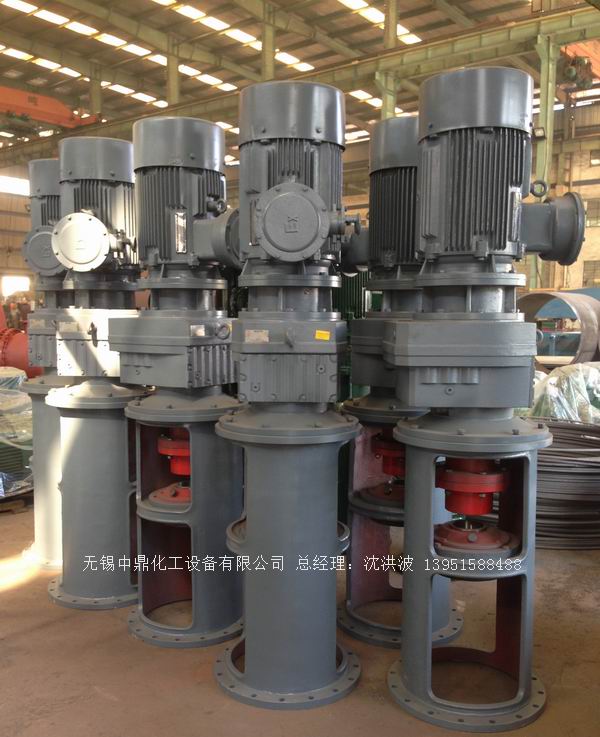 外盤(pán)半管加熱反應(yīng)釜 內(nèi)盤(pán)管加熱反應(yīng)釜