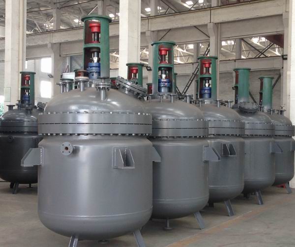 蒸汽加熱反應(yīng)釜、導(dǎo)熱油循環(huán)加熱反應(yīng)釜